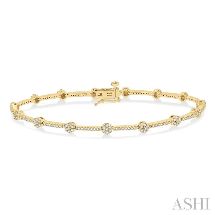 1 Ctw Cluster Round Cut Diamond Bar Link Bracelet in 10K Yellow Gold