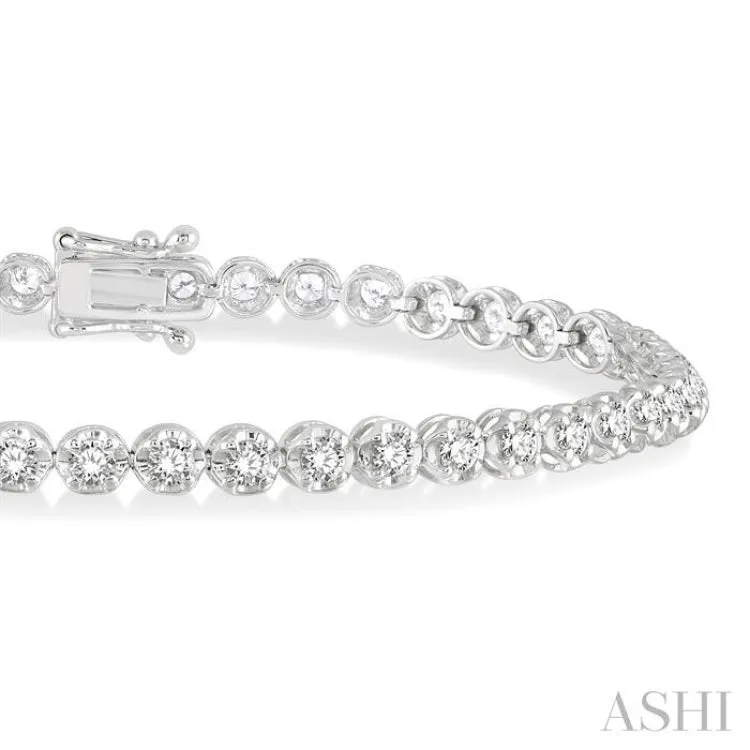 2 Ctw Round Cut Diamond Illusion Tennis Bracelet in 10K White Gold