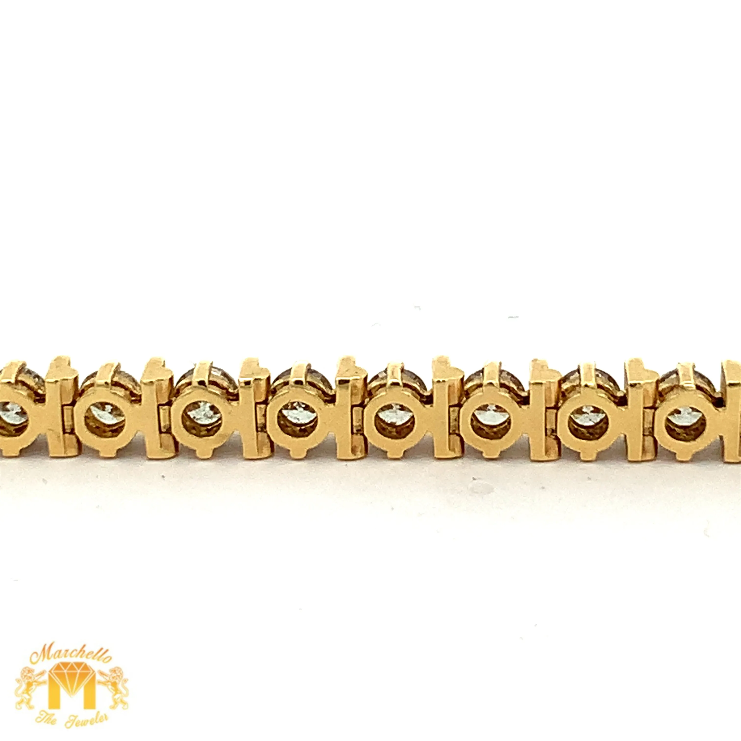 9.86ct diamonds 14k Yellow Gold Bracelet with large Round diamonds