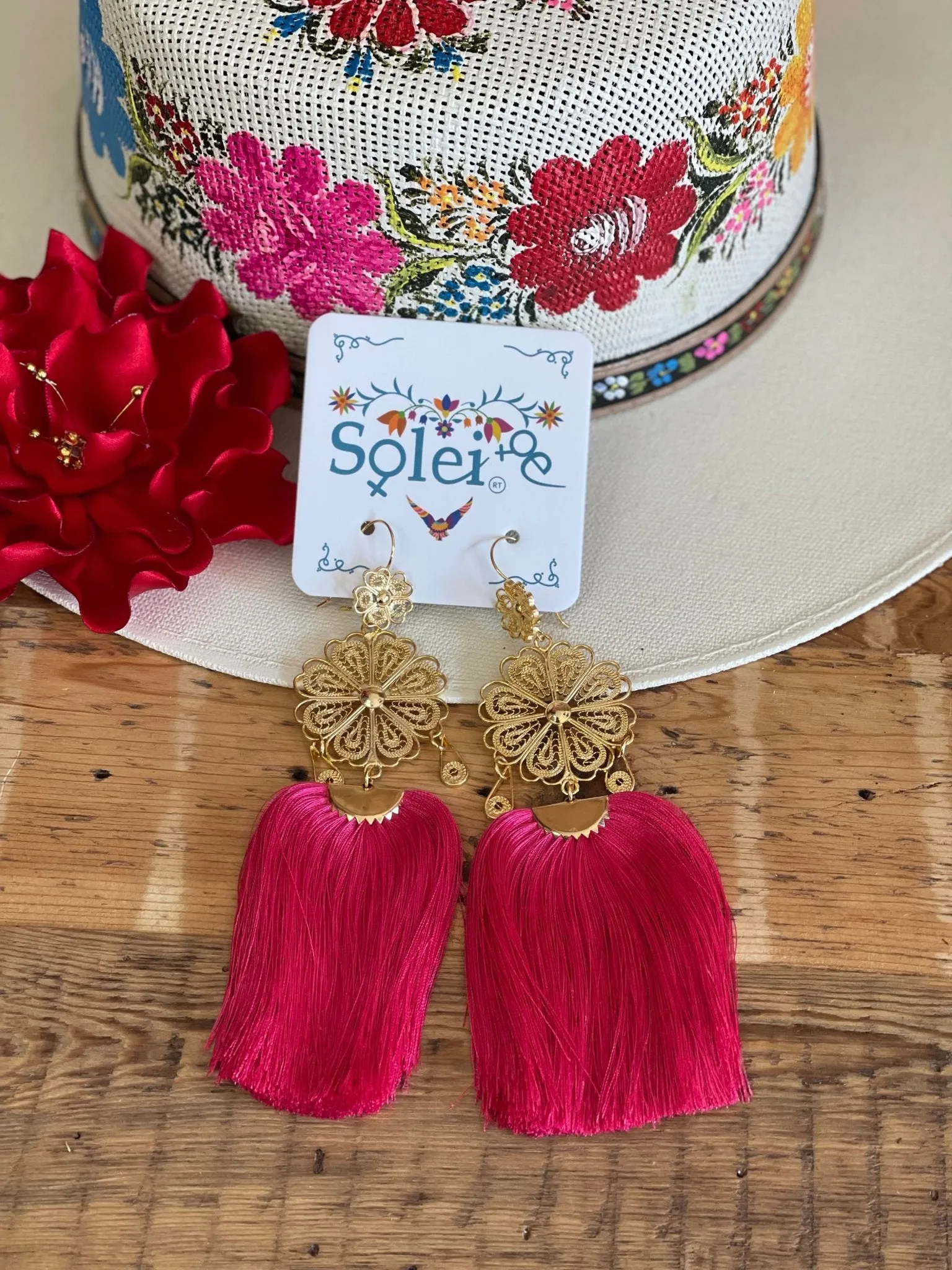 Flor Cascada Earrings