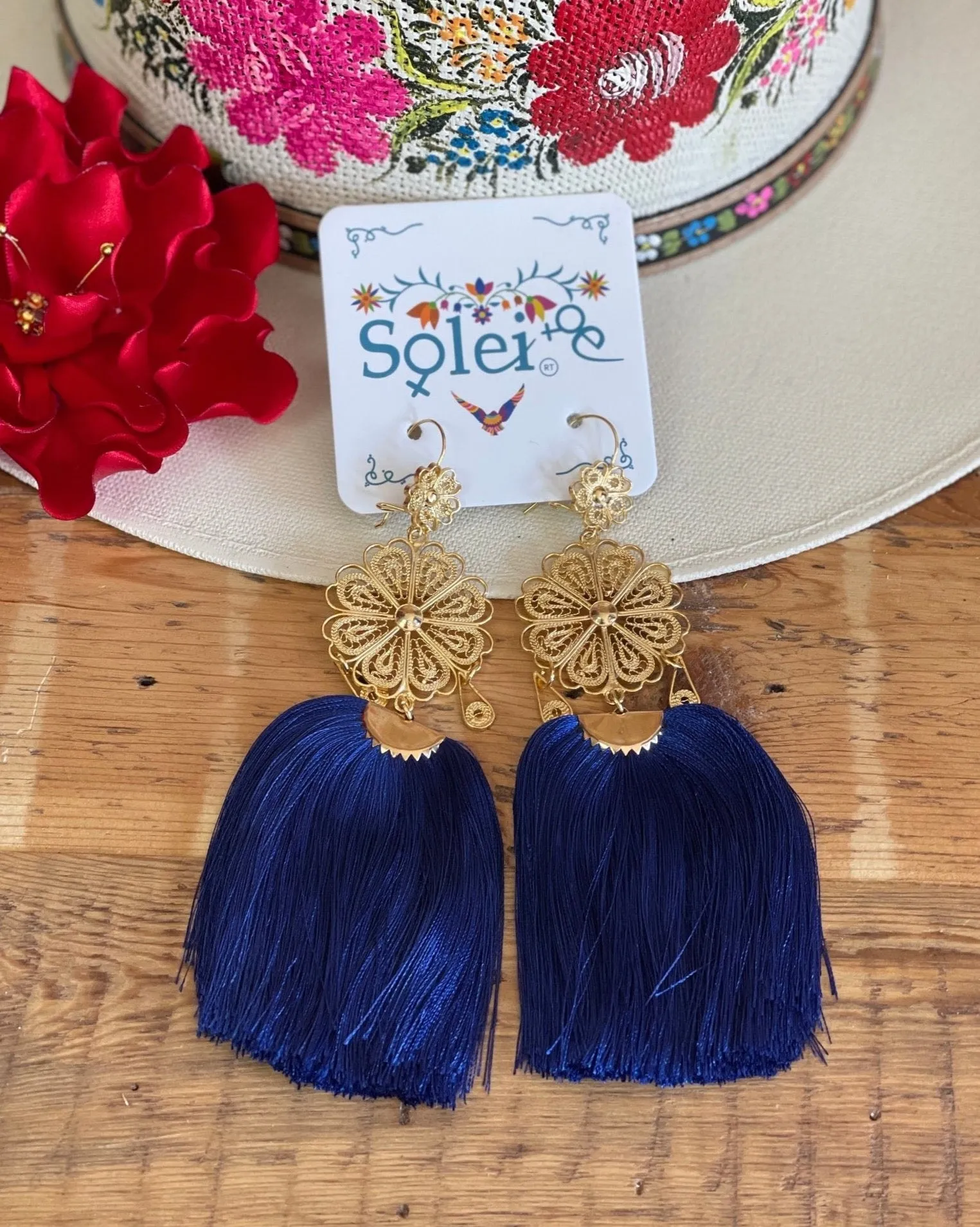 Flor Cascada Earrings