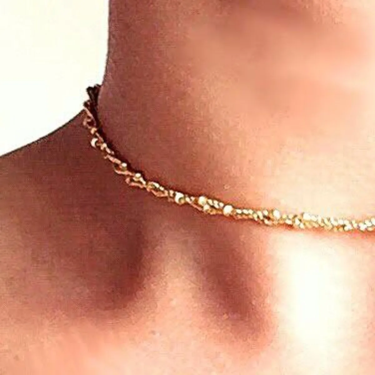 HOT MESS CHOKER NECKLACE