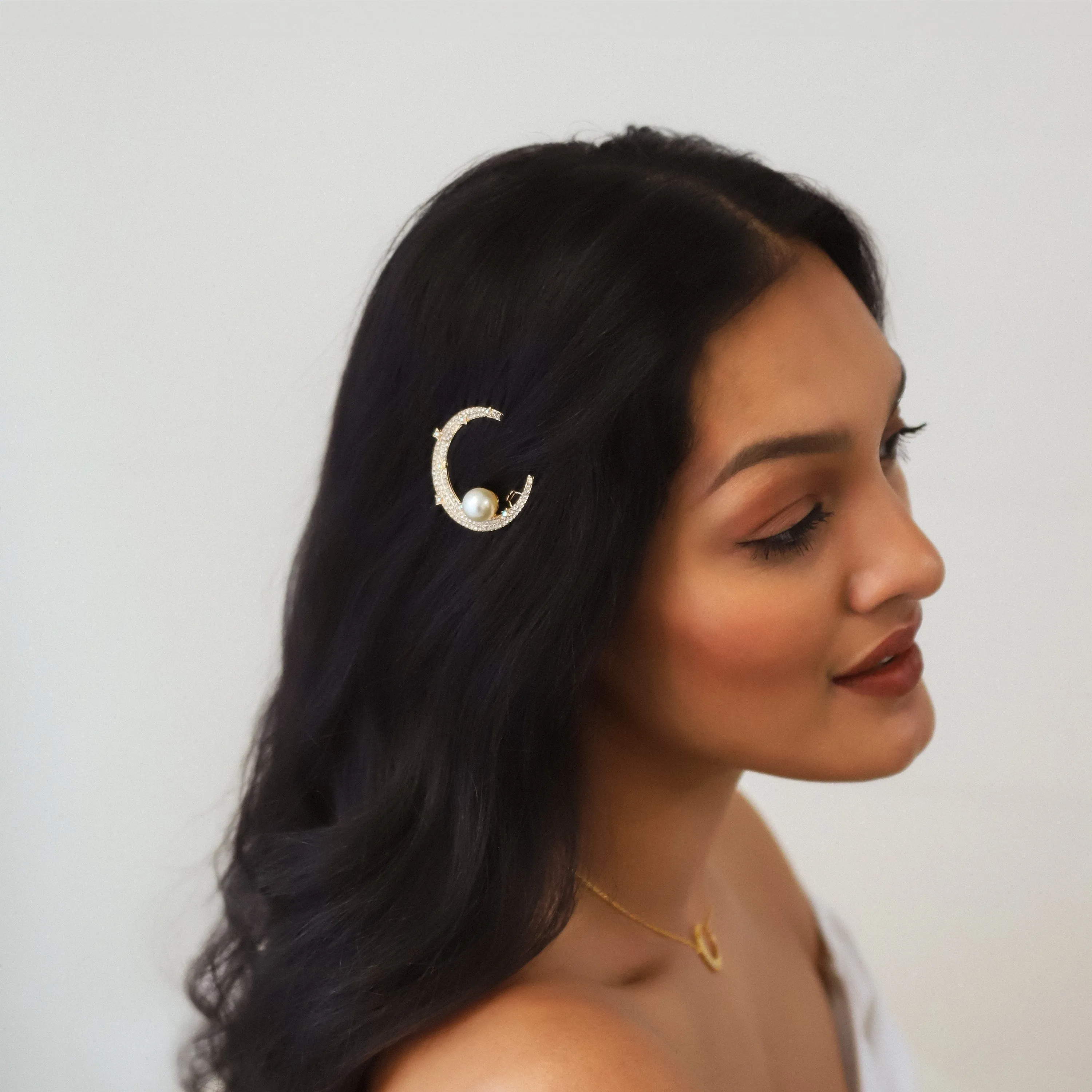 Layla Pearl Moon Hair Clip | Gold