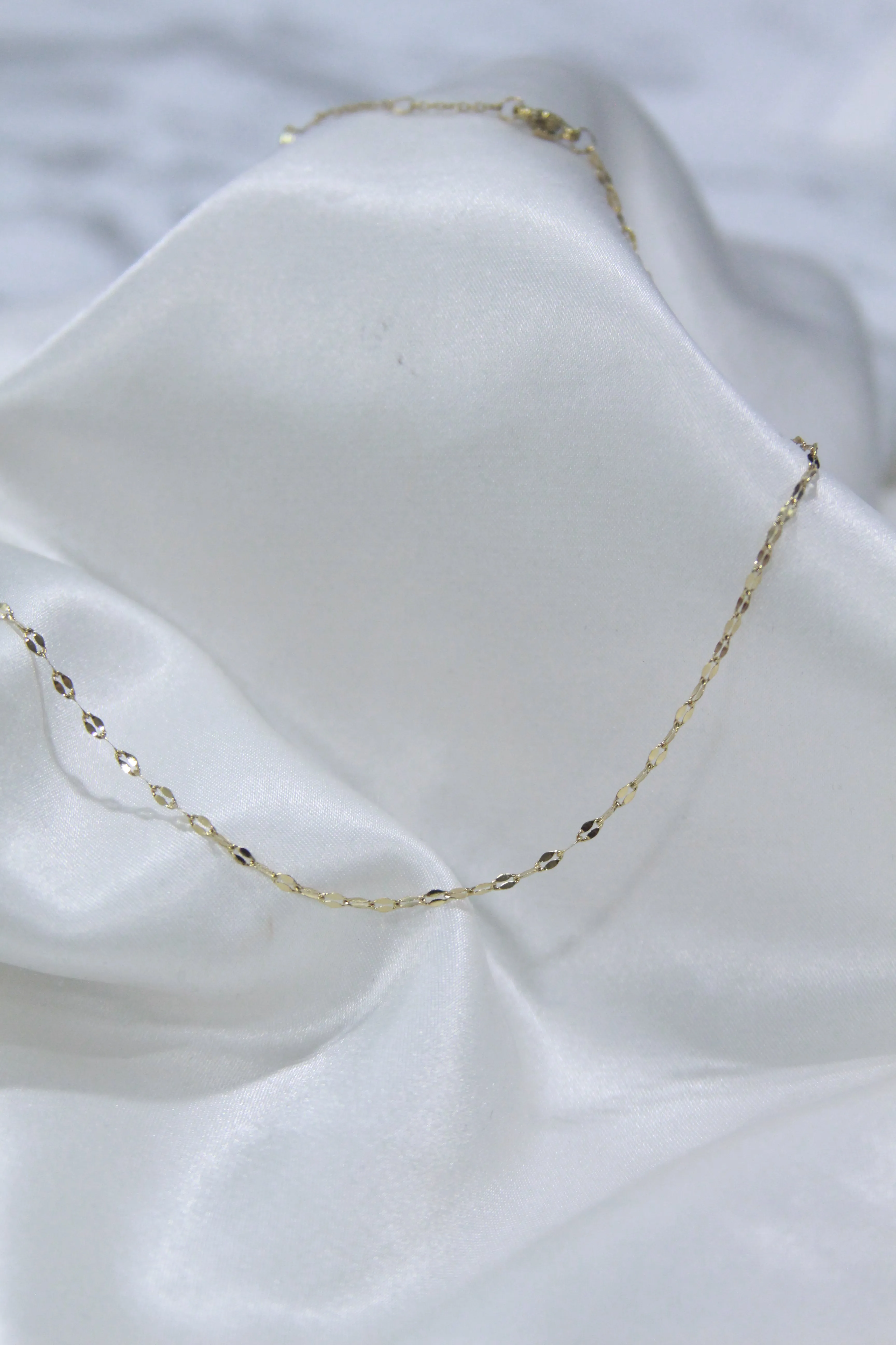 Shimmer Choker